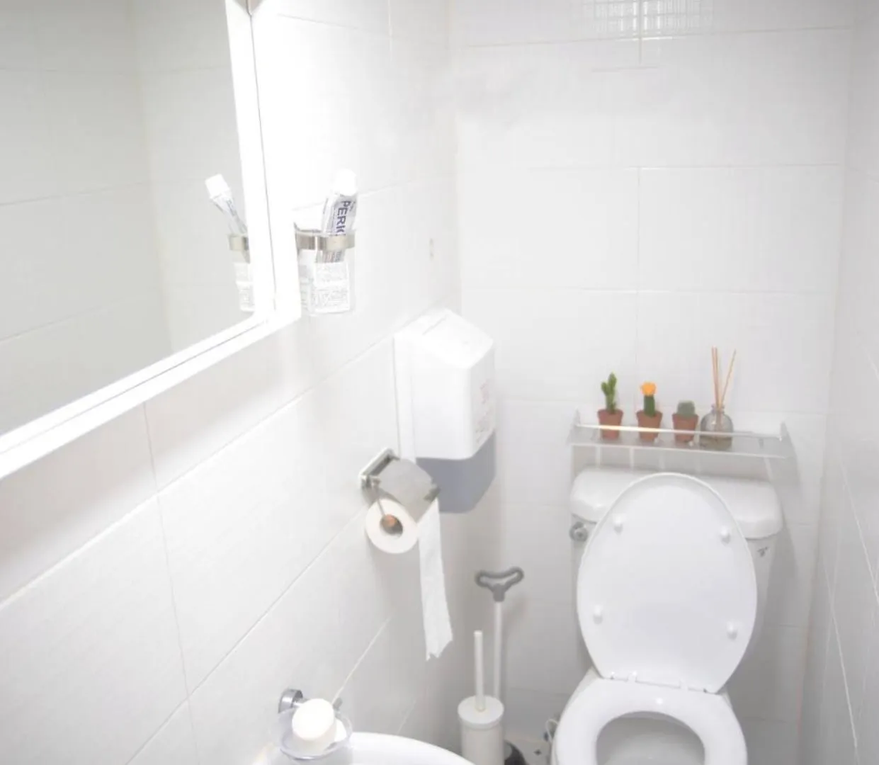 Magic Room Hongdae Guesthouse Seoul Homestay