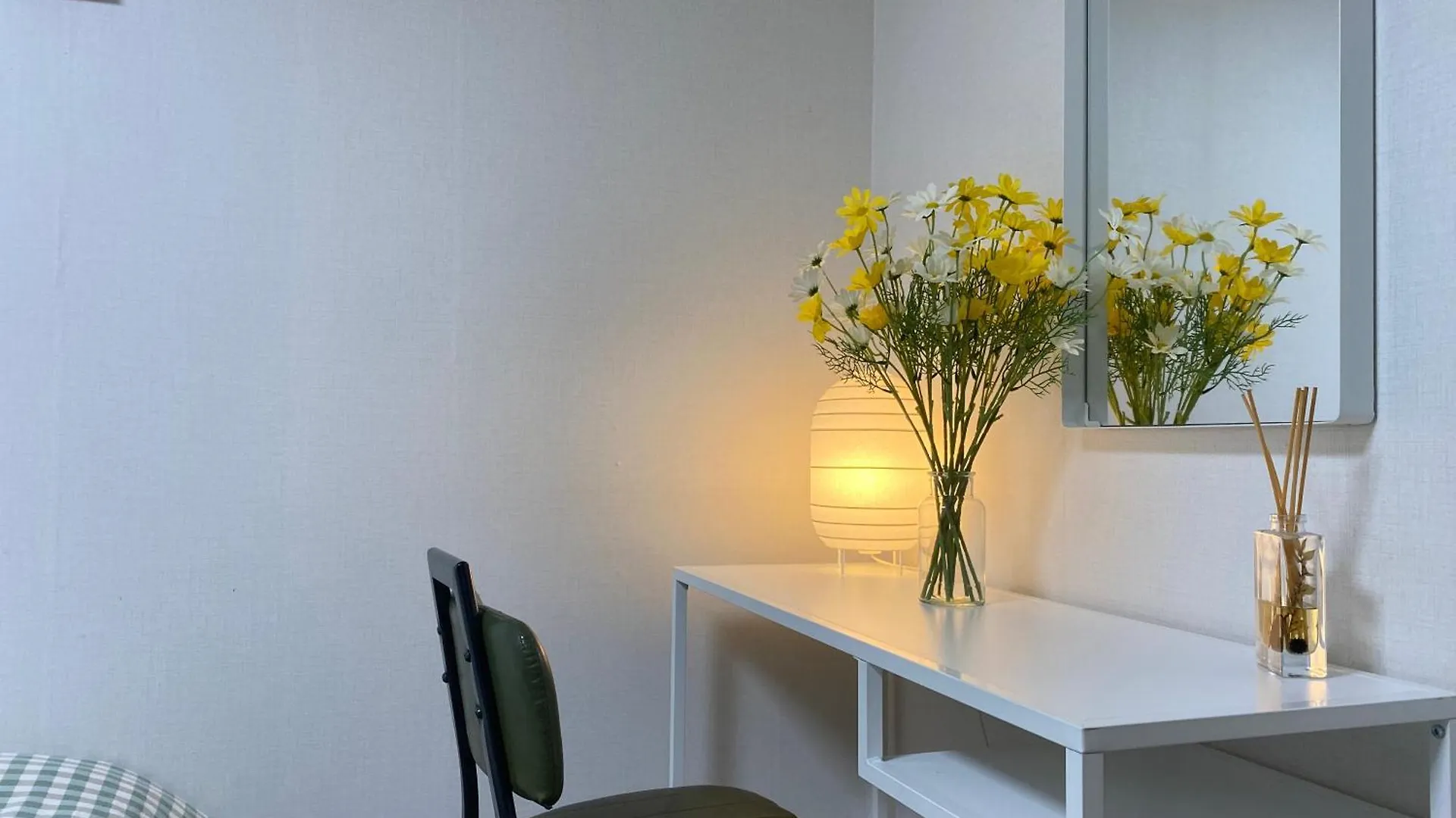 Magic Room Hongdae Guesthouse Seoul 0*,