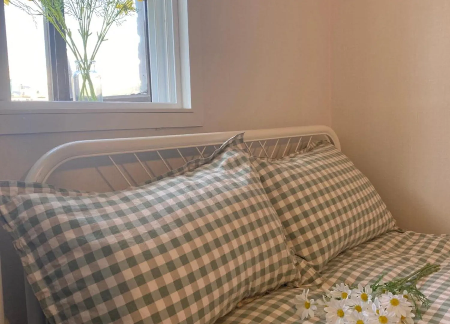 Magic Room Hongdae Guesthouse Seoul South Korea